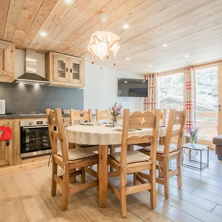 Les Lauzes Holiday home